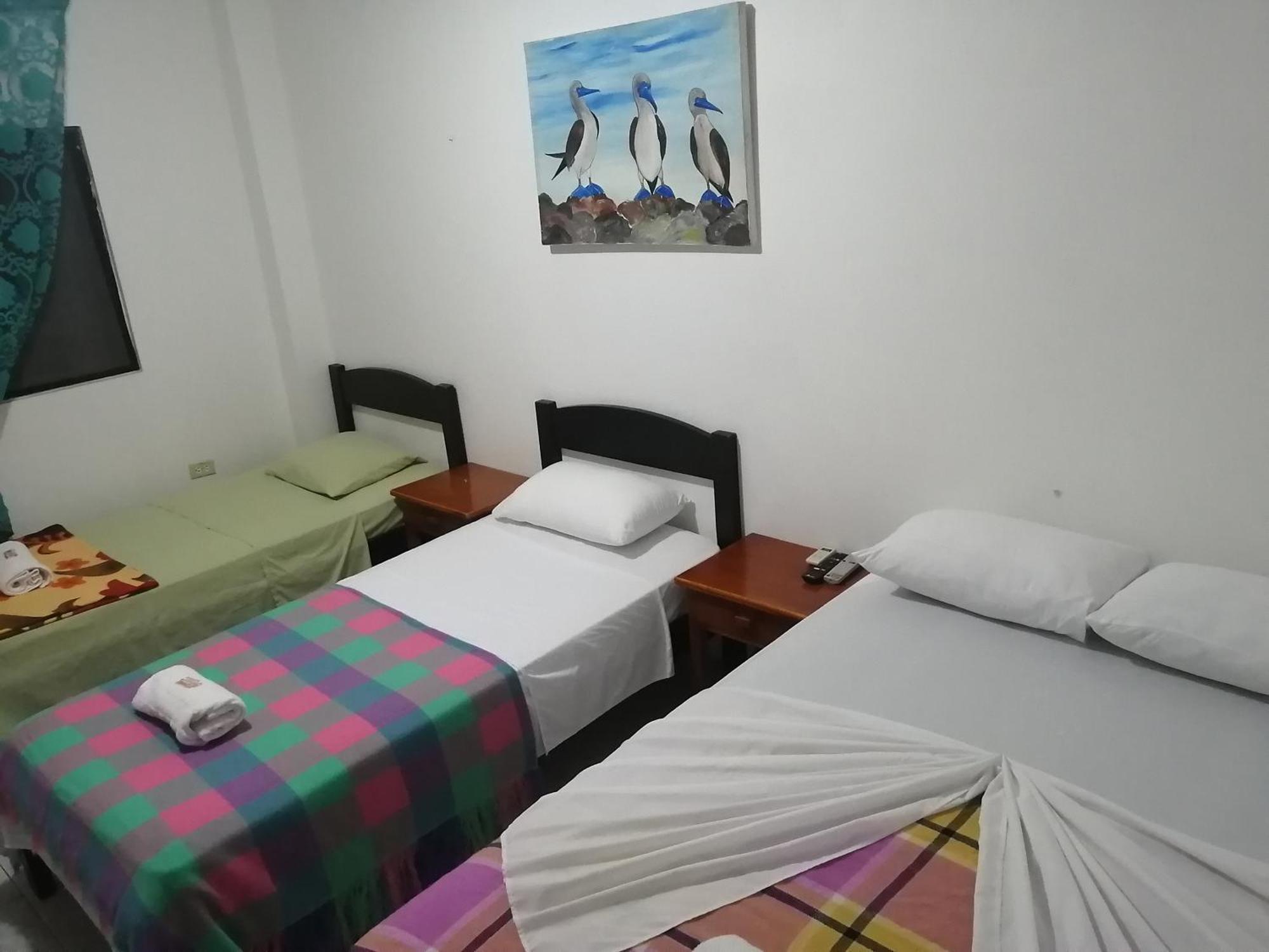 Hostal La Casa De Luis Puerto Baquerizo Moreno Exteriér fotografie