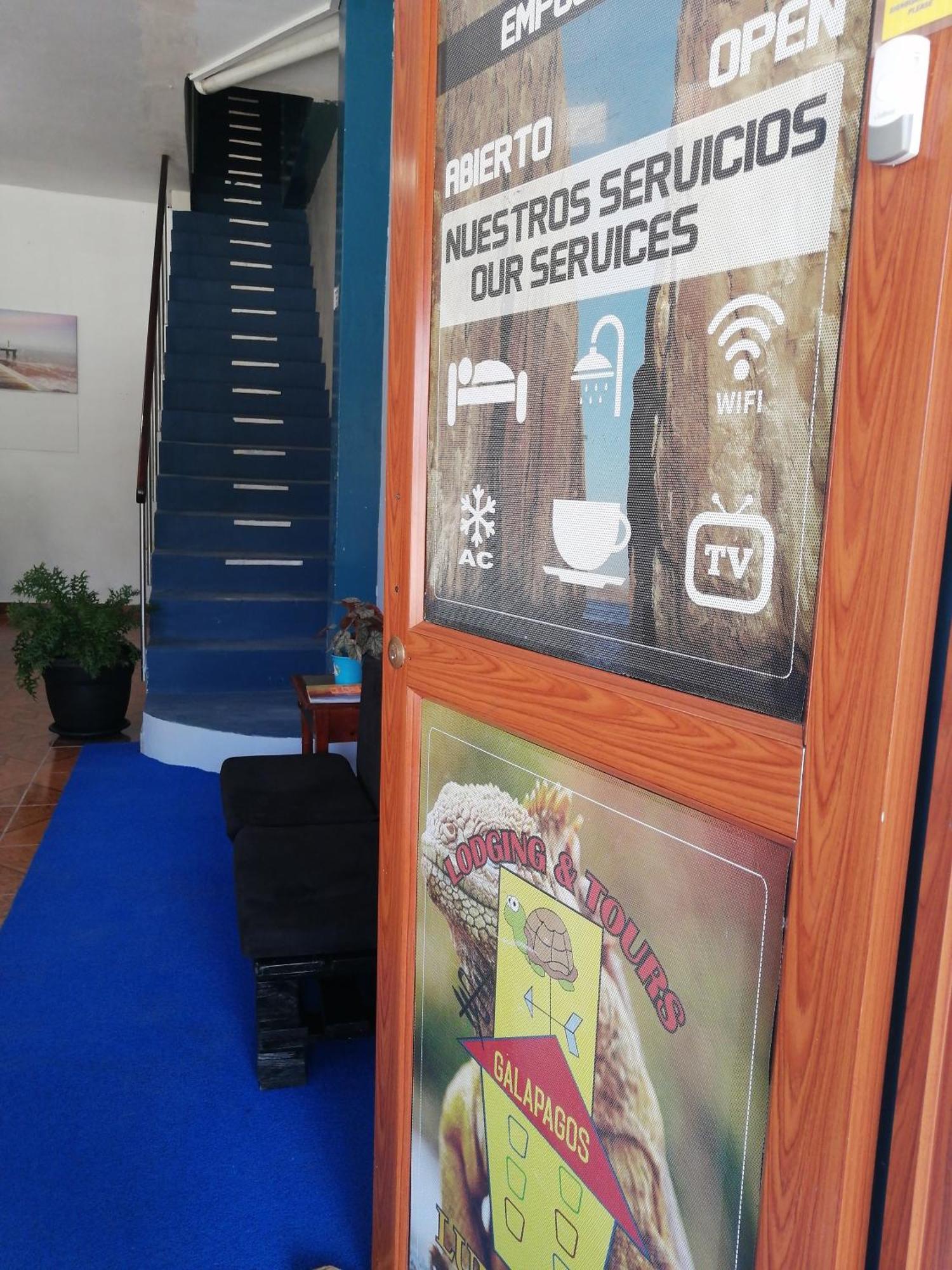 Hostal La Casa De Luis Puerto Baquerizo Moreno Exteriér fotografie