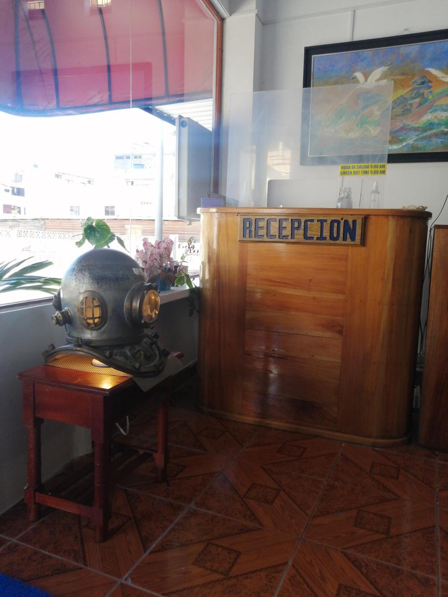 Hostal La Casa De Luis Puerto Baquerizo Moreno Exteriér fotografie